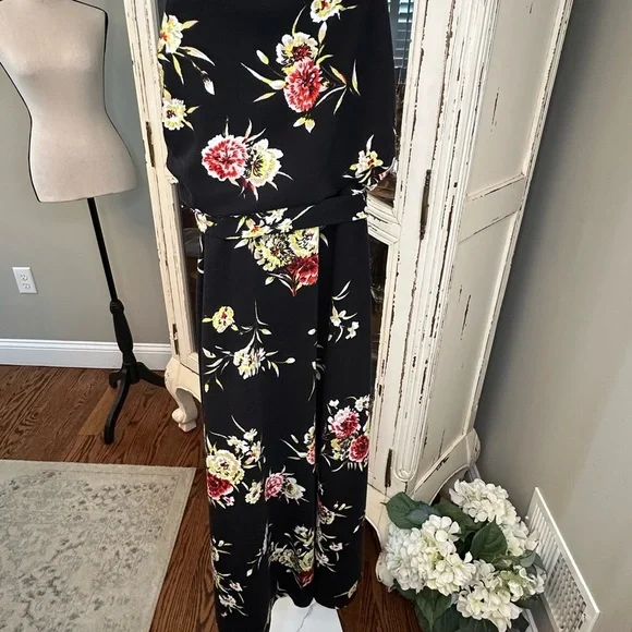 Fourteenth Place Floral Dress NWT (Size L) - Picture 6 of 7